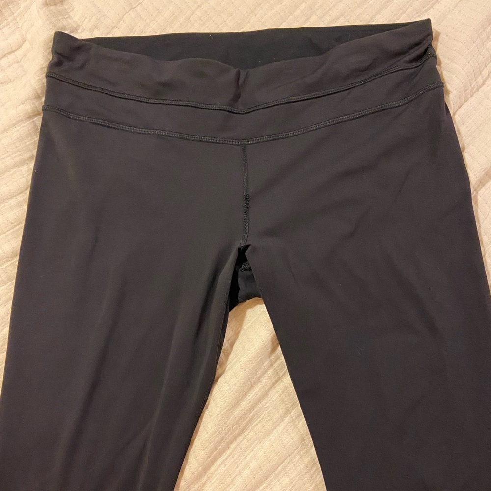 Lululemon cropped black pants
